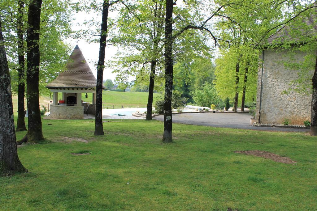 Chambres D'Hotes Le Bois Trinquille Saint-Viance Екстер'єр фото