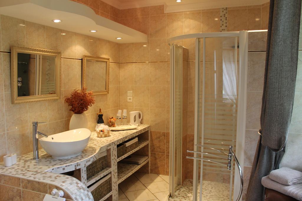 Chambres D'Hotes Le Bois Trinquille Saint-Viance Номер фото