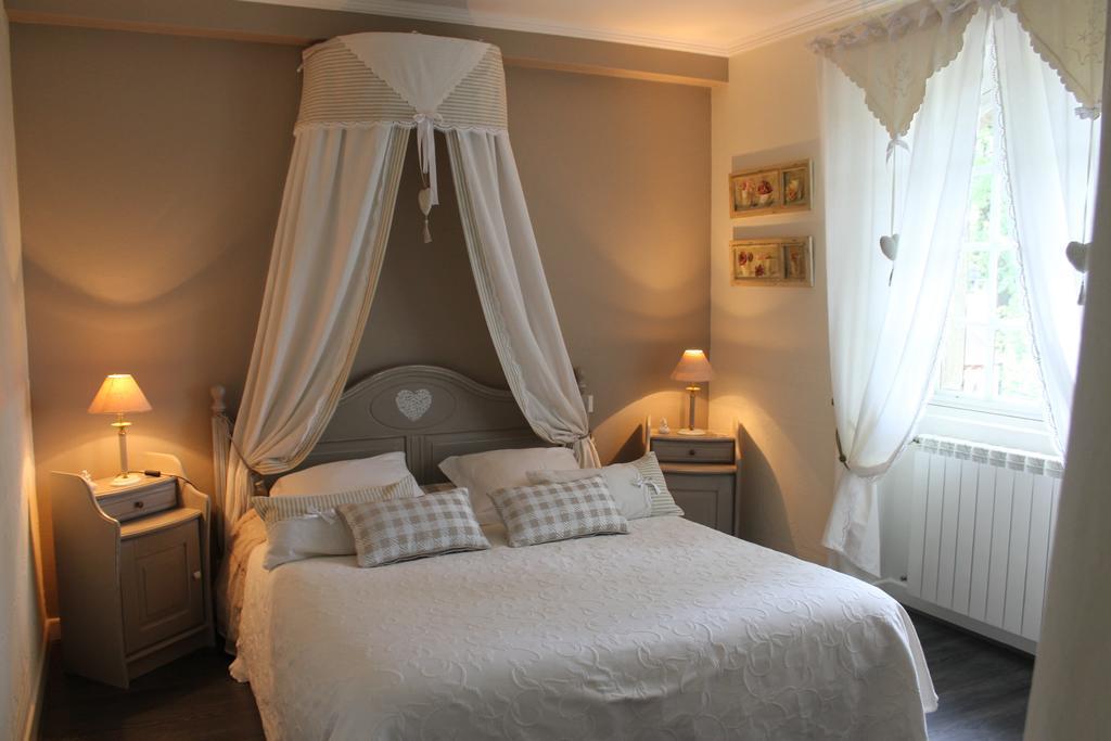 Chambres D'Hotes Le Bois Trinquille Saint-Viance Екстер'єр фото